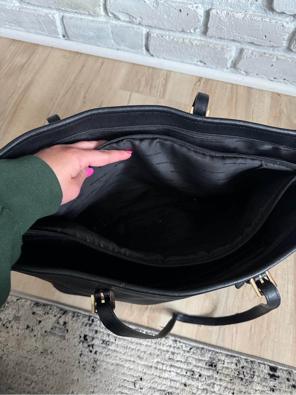 MK handbag - Picture 6 of 7